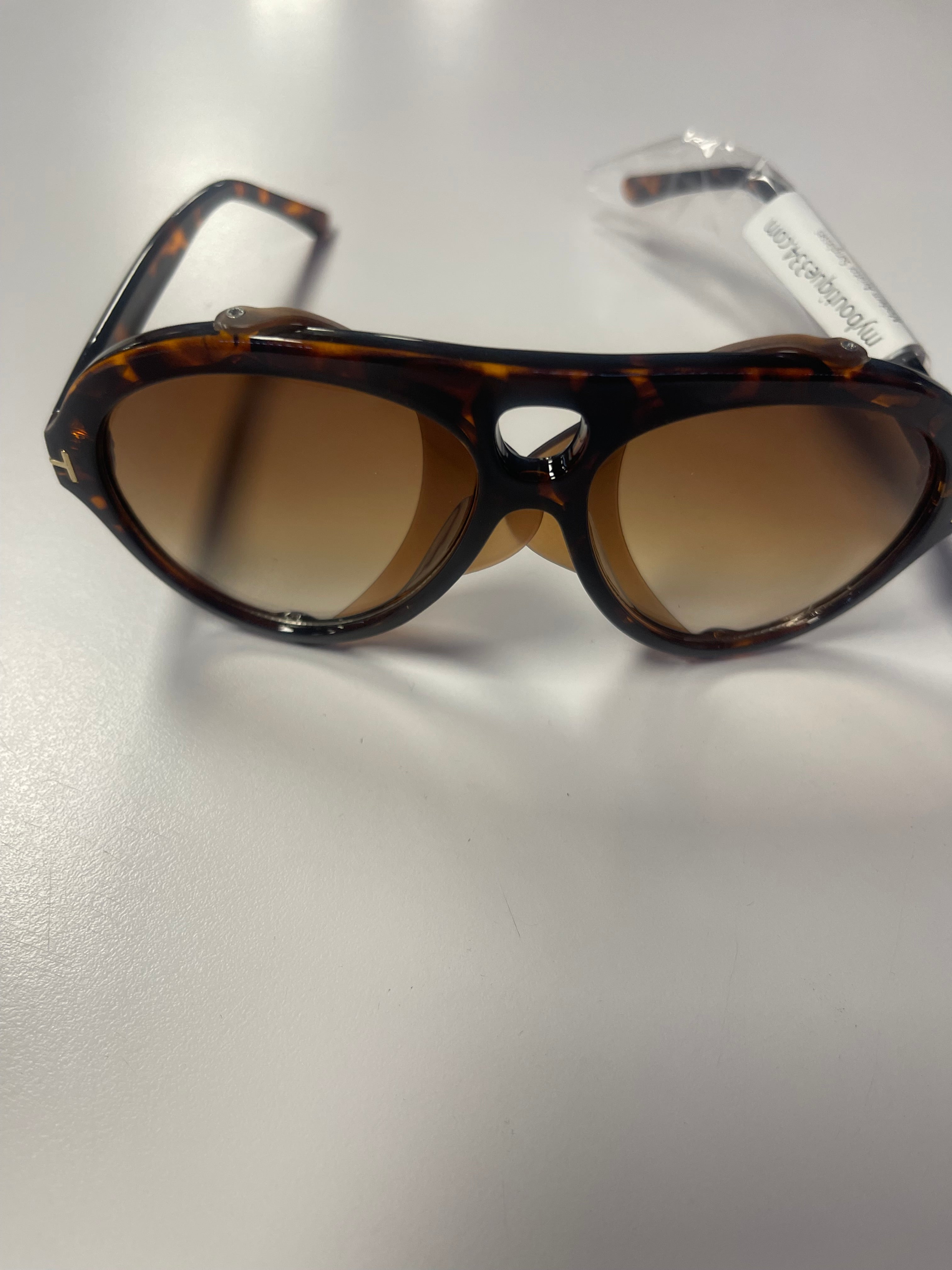 Modern Aviator Sunglasses