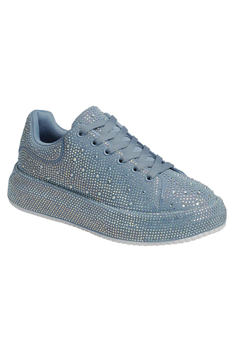 CELEBRITY KICKS