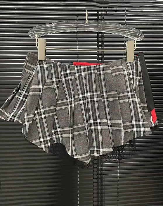PATCH MINI SKIRT