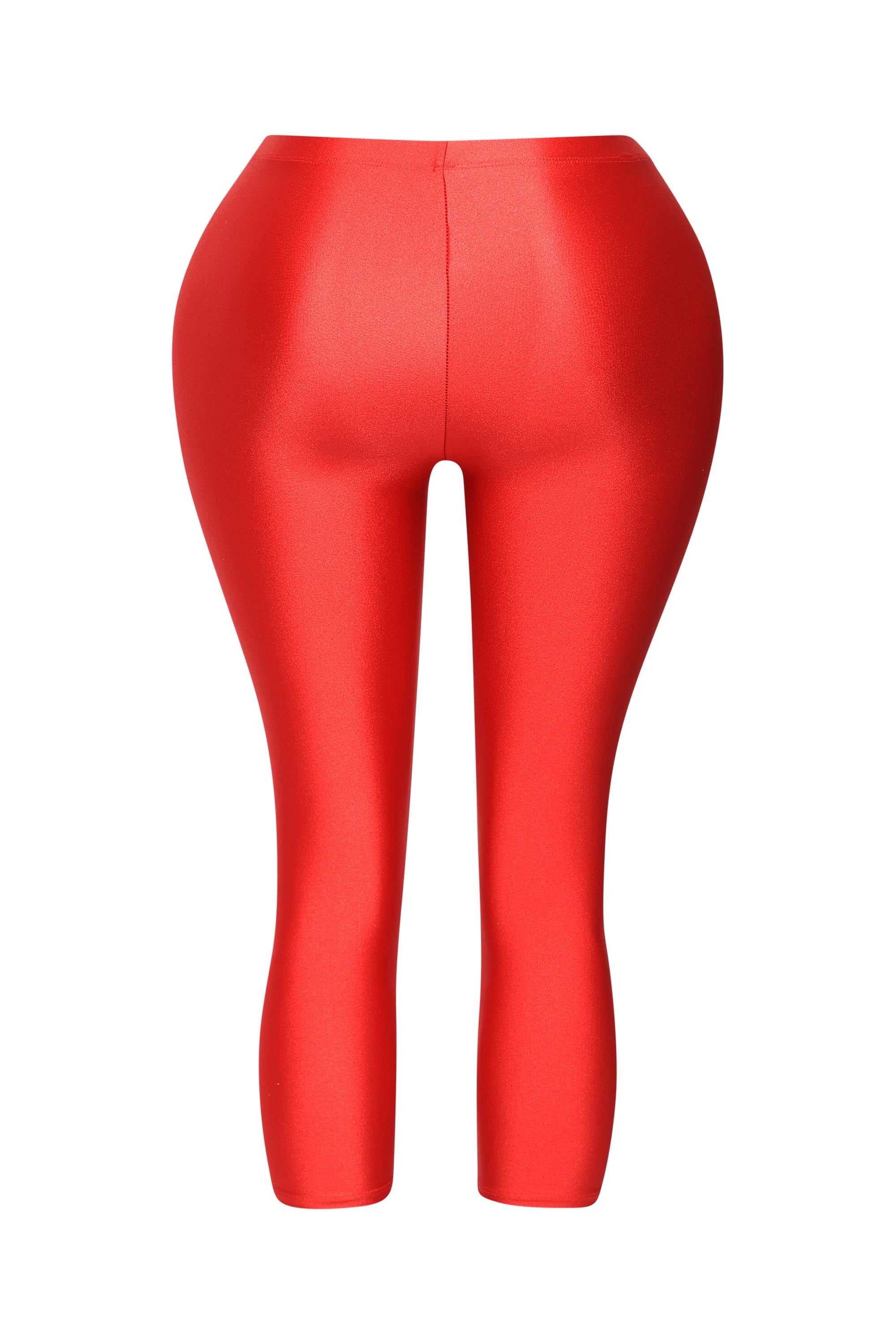 Lora Capri